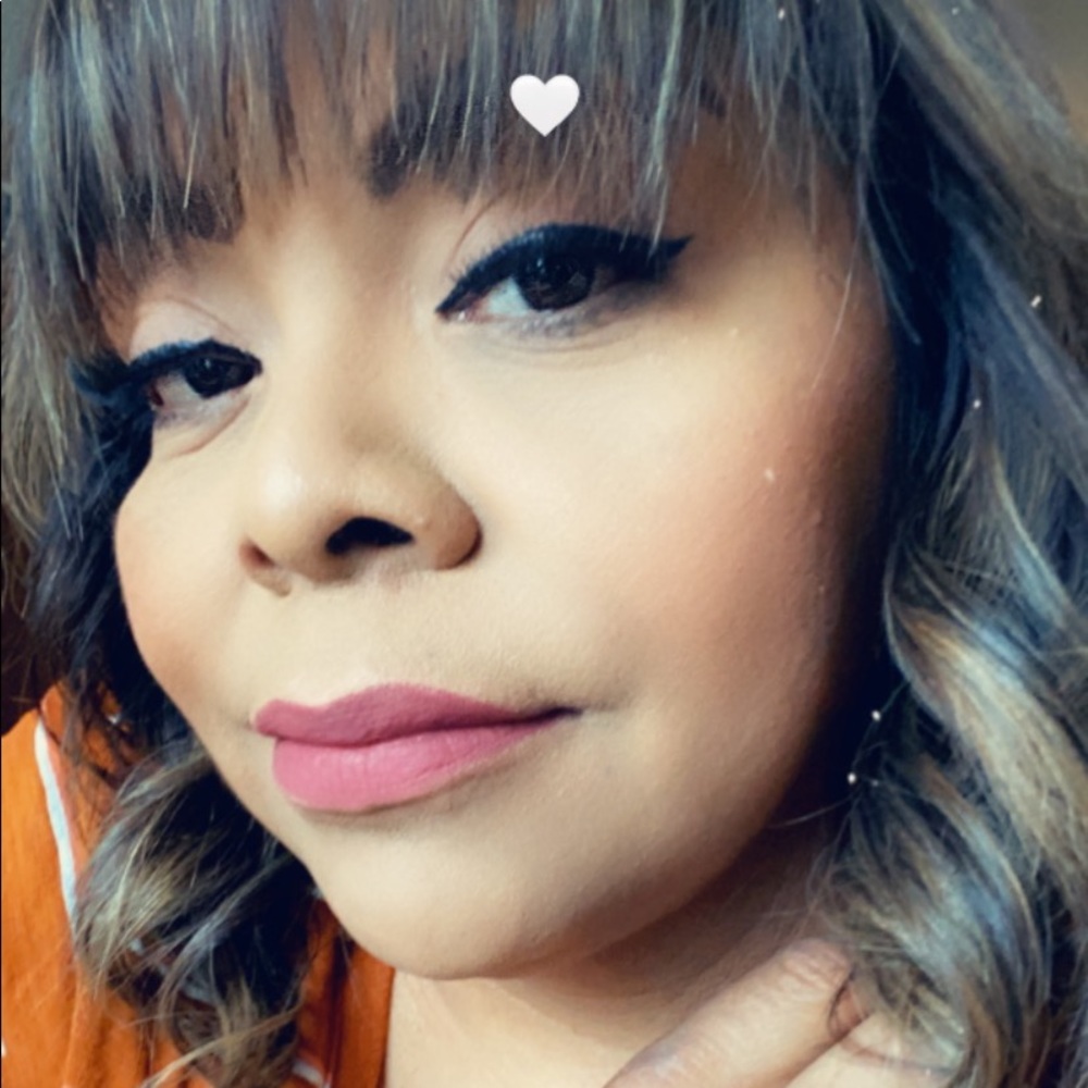 Meet your Posher, Reyna